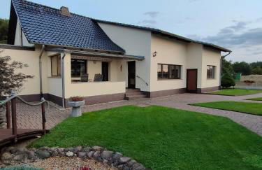 Haus am Waldrand - Foto 1