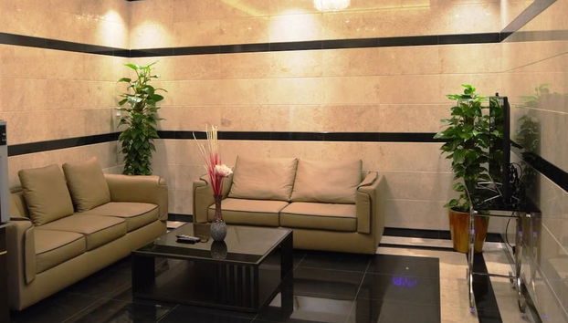 Coin salon dans le hall