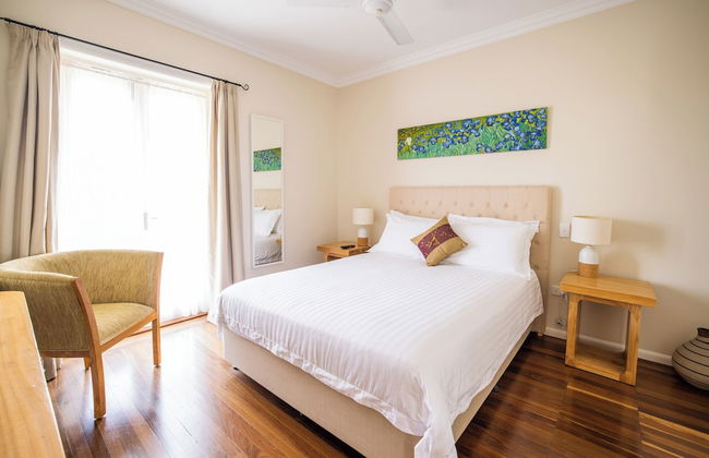 Kernow Charters Towers - Photo 5