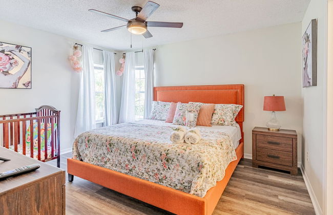 Themed 7 Bedroom Villa, 12 Min to Disney, Resort Access - Foto 7