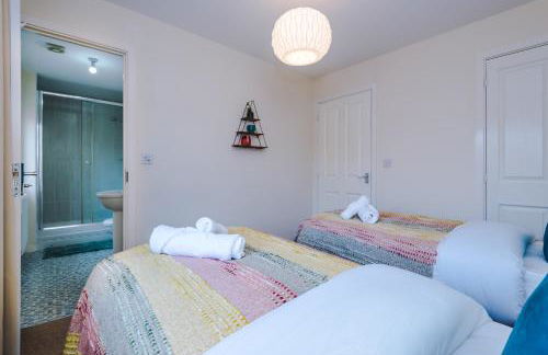 3 Bedroom! 3 Toilets! Contractors and Groups! Free Parking! Driveway! NEW BUILD HOUSE! - Foto 51