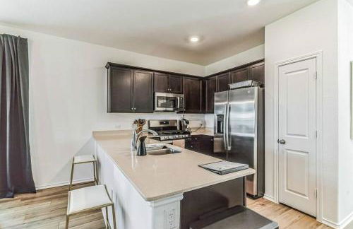 Entire house near airport & COTA - Foto 19