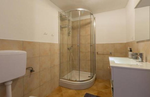 Beautiful Home In Putini With Kitchen - Photo 25