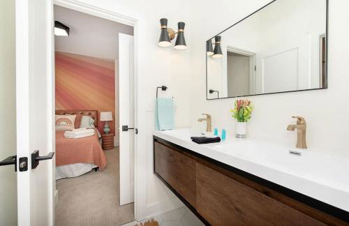 Modern Retreat with Hot Tub-Near Downtown Indy-Family Friendly - Foto 21