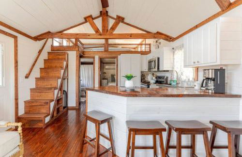 Serene Vineyard•Deck, Pickleball, Views~ Near Town - Foto 4