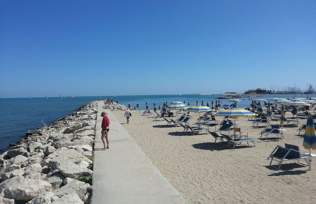 Appartamento sulla spiaggia con balcone - Foto 30