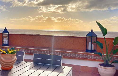 Sunset By The Sea - Modern Apartment with Ocean Views - Foto 15
