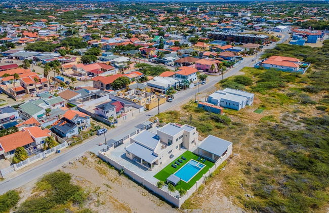 NEW 4br4ba Villa Across of Palmbeach w Pvt Pool - Foto 40