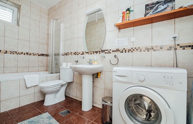 Spacious Family 4BR Seaside House, Fantastic Sea Views, 20 Meters to Beach - Foto 28