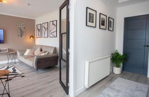 Modern 3 Bed Flat Balloch - Foto 4