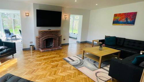 Warren Lodge - Photo 4