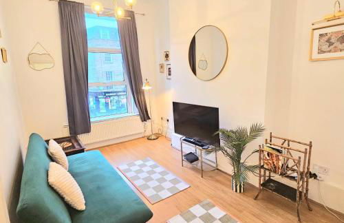 Bright Cosy Urban Apartment near Camden Station - Central London - Foto 1