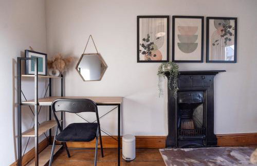 WEST VIEW COTTAGE - Charming Wensley Cottage in the Heart of Peaks - Photo 19