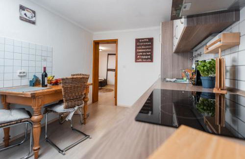 BG Living & Hosting - Mosel-Fachwerkhaus nahe Calmont Klettersteig - 2 Schlafzimmer, Parkplatz, WLAN & Netflix, 5 Personen - Foto 37