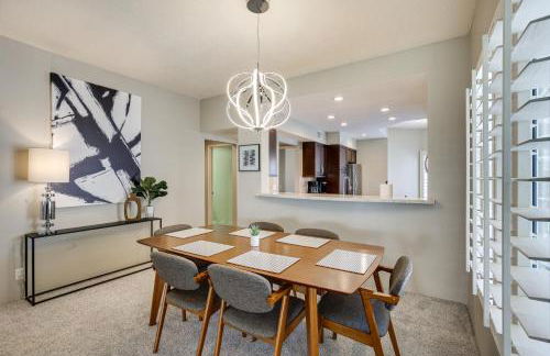 Patio and Pool Access Stunning Palm Desert Townhome - Foto 7