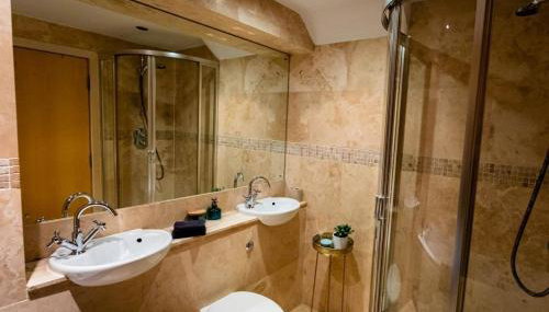 Lux Duplex Apartment 19th Century Chapel Wakefield Centre - Foto 3