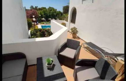 Fabuloso y amplio Duplex en Urb Jardines de Sotogrande - Foto 8