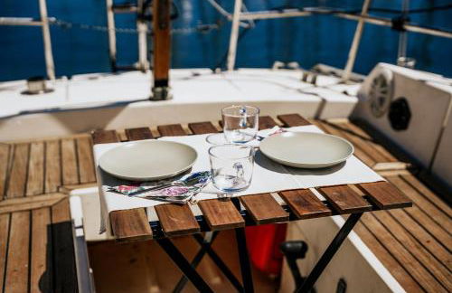 The Classic Sailboat Retreat - Photo 20