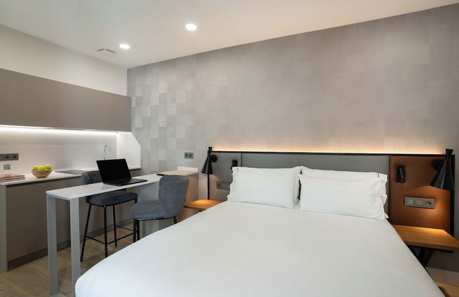 Prisma Suites - Photo 64