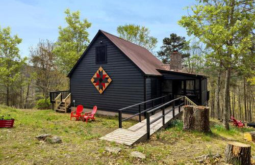 Vibrant Woodland Cabin Sanctuary near Great Cacapon River in West Virginia - Foto 38