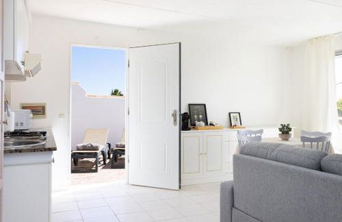 Oasis Tenerife Rentals con Piscina climatizada, Cocina exterior y Barbacoa - Foto 66