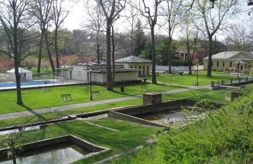 Log Cabin w Loft, Hot Tub, Deck, Fire Pit, & WiFi - Photo 24