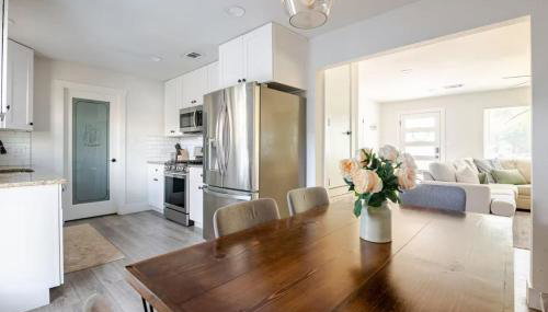 Remodeled 4BR 2BA Steps from Georgetown Square - Foto 5