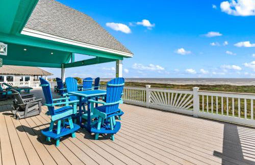 Beachfront Hideaway! Luxury Beachfront, SwimSpa, Game Room, Firepit by Bolivar Vacations - Foto 11