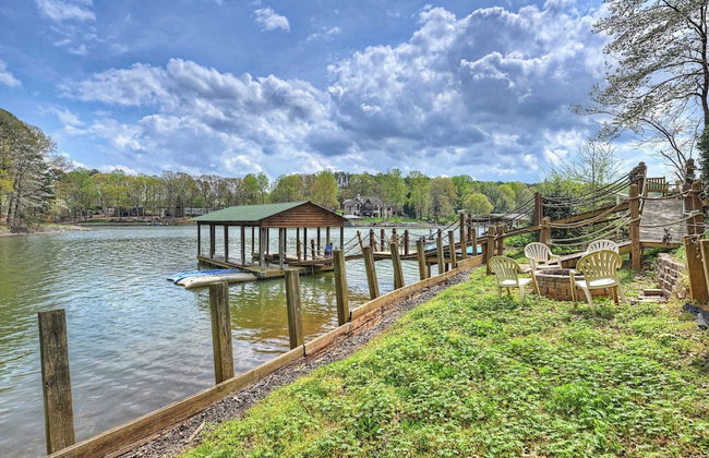 Lakeside Lodge by Avantstay Hot Tub + Dock - Foto 43