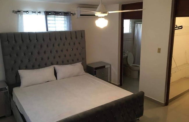 Total New!! Exclusive!! Apt At Paradise V . - Foto 18