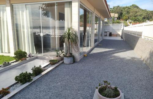 Casa à beira-mar - Casa na Praia de Fora - Palhoça - Photo 1