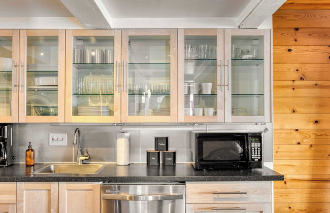 Chickadee by Avantstay Modern A-frame Cabin - Photo 13