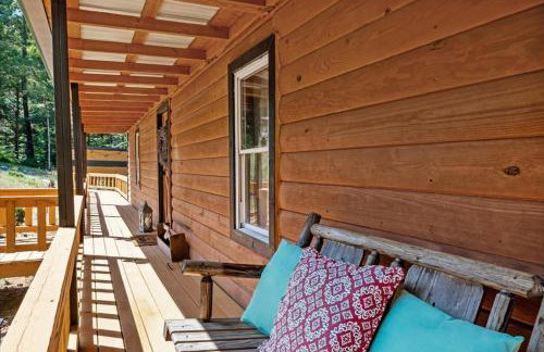 The Heartwood Hideaway-Charming Cabin Getaway-Trails, Creek, and Starry Nights - Foto 70