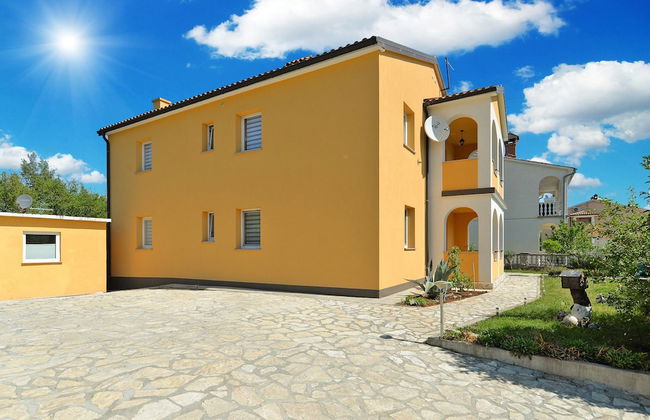 Apartment 1613 - Photo 55