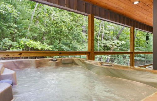 5-Star Cabin wHot Tub, Game Room, & Resort Perks! - Foto 27