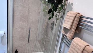 On The Avenue Apt 1 - Foto 3, towels, Shower