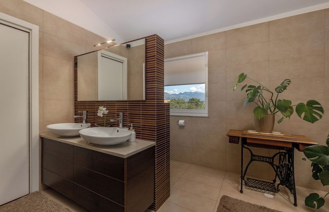 Terra Magica Deluxe Apartment OR Room with Private Parking, Terrace and Sea View - Foto 35