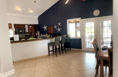 Waterview Oasis Retreat, minutes to Anna Maria Island and IMG - Photo 33