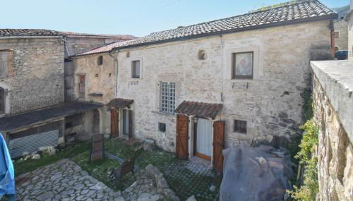 4 Bedroom Stunning Home In Montenero Val Cocchiar - Foto 3