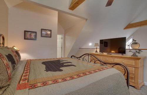 Enchanted Forest Cottage with Hot Tub! - Foto 13