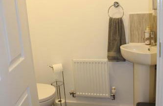 Penelope Maison - London in 50 Mins, Free Parking, 1 BDRM Home - Foto 15