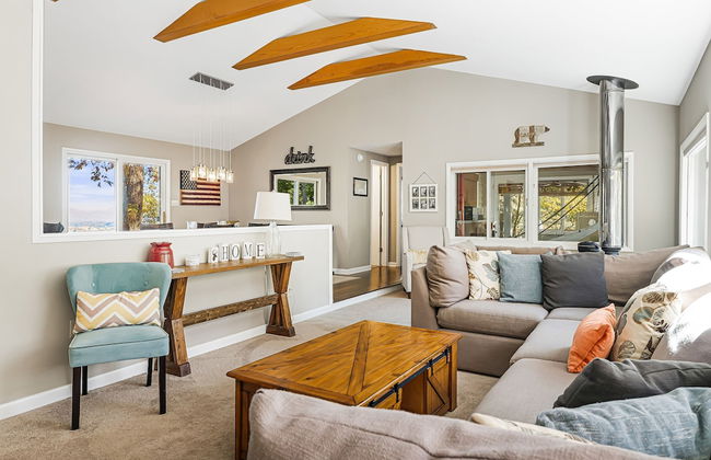 Cabin in the Sky by Avantstay Deck w Views - Foto 3