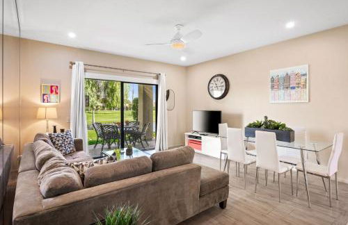 Midnights at the Oasis - Foto 4