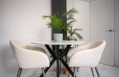 SLUXE Properties 4mins to Etihad Stadium and Coop live - Foto 12