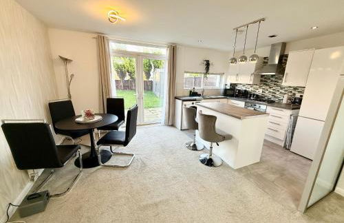 3 bedroom house with free parking - Foto 17