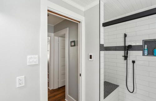 Charming Downtown McCloud Retreat home - Foto 10