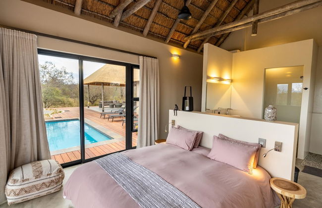 Villa Uthando Stylish Brand new Villa With Amazing Views - Photo 23
