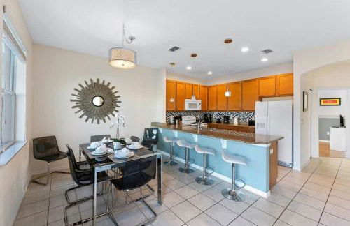 4BR Townhome with Lake View – BL481 - Foto 8