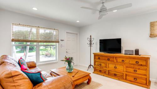 Vibrant North Palm Beach Home about 2 Mi to Beach! - Foto 4