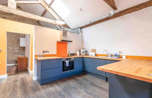 18th Century modern conversion with private parking - Foto 24